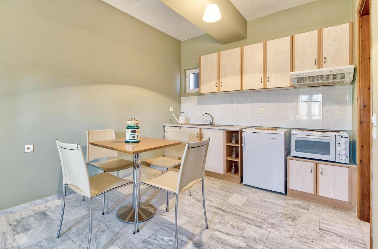 Avesta Apartments - 200M From The Beach Vasilikí المظهر الخارجي الصورة